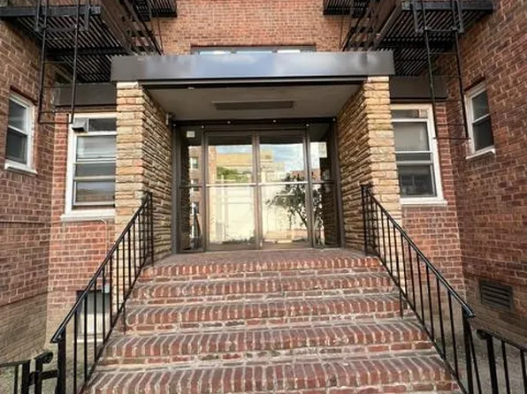 64-74 Saunders Street image 1 of 21