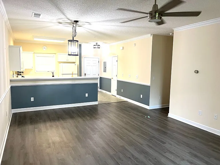 208 Castle Dr #1372 — Photo 4