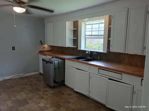 22181 Sandy Ln #C, Porter, TX 77365