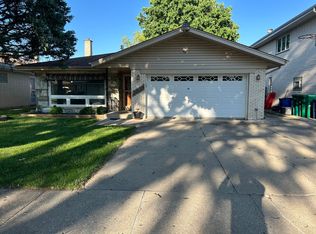 2927 Kensington Ave, Westchester, IL 60154