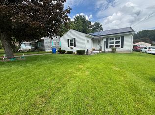 36 Deepwood Dr, Waterbury, CT 06708