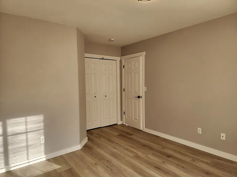 1416 S Skyline Dr — Photo 9