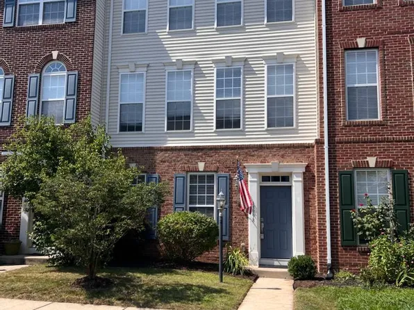 15998 Greymill Manor Dr, Haymarket, VA 20169