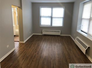 7836 S South Shore Dr APT 1, Chicago, IL 60649
