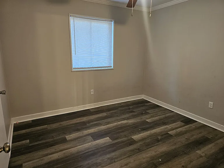 107 Huntley Dr — Photo 11