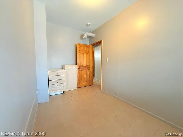 13134 W Warren Ave — Photo 16