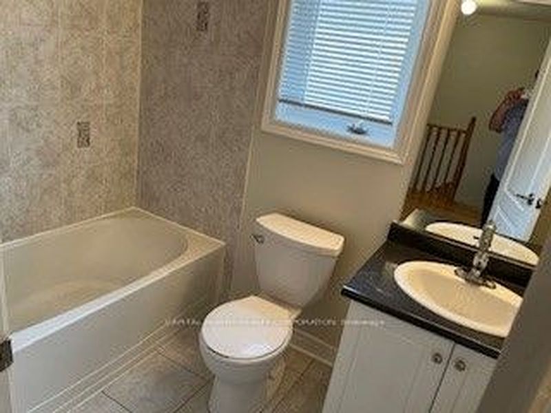 Brampton House for rent - 3 Bedrooms — photo 20