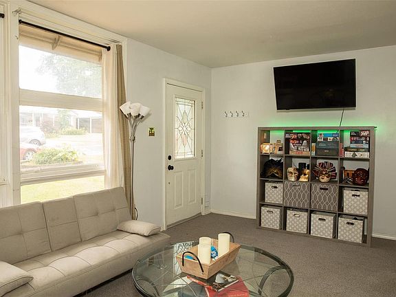 3rd image of 635 Majesty Ct