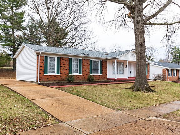 2nd image of 11920 Sheffield Dr