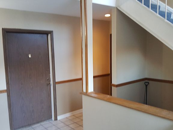 2nd image of 2100 Bayside Dr Unit 2