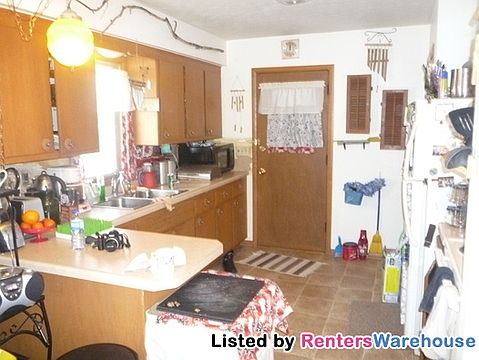 4th image of 1217 Hathaway Ln NE