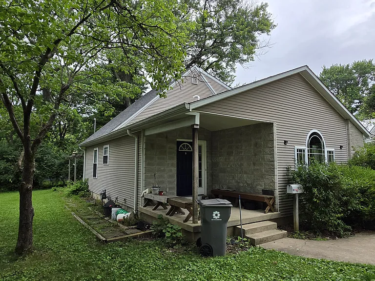 926 S Henderson St — Photo 4