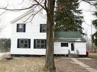 10443 Silver Lake Rd, Brighton, MI 48116
