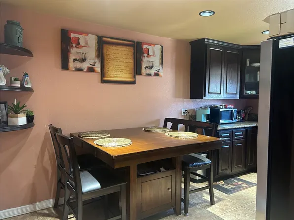 40 Camelback Ave S #46, Carson, CA 90745