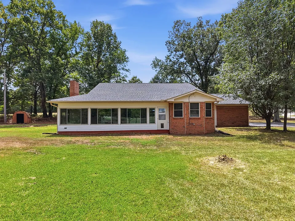 3202 Highway 290