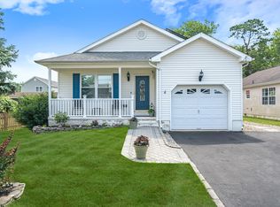 563 Martin Rd, Toms River, NJ 08753