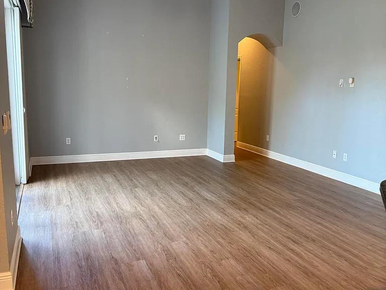 751 Carriage Hill Rd — Photo 8