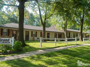 309 SE Grand Ave APT 4, Lees Summit, MO 64063