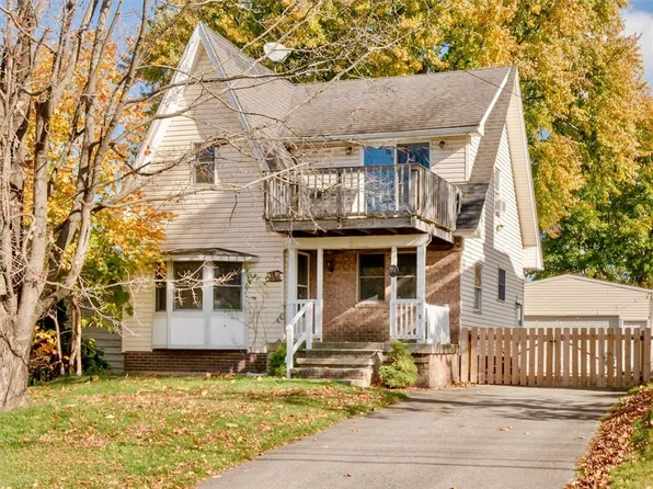 74 Pardee Rd, Rochester, NY 14609
