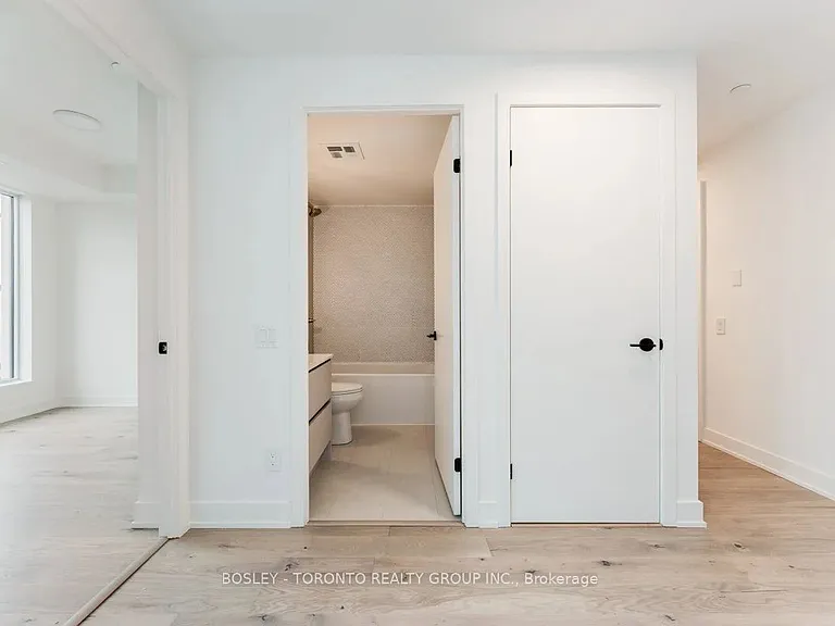 1285 Queen St E #504 — Photo 14