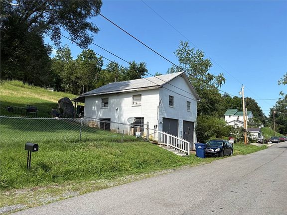 2nd image of 394 Highland St