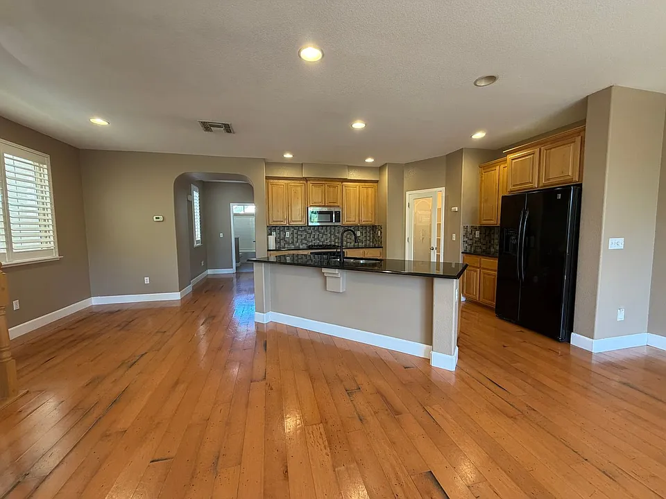 3122 Mowbray Way