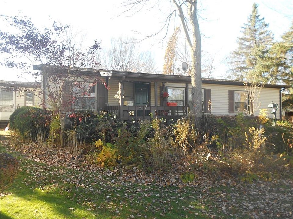 1st image of 469 Woodland Hill Pl