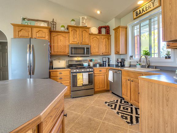 5th image of 4543 Hoover Ln