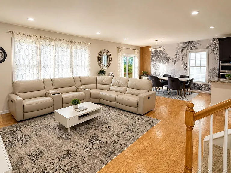 28 Cherry Ln #28 — Photo 3