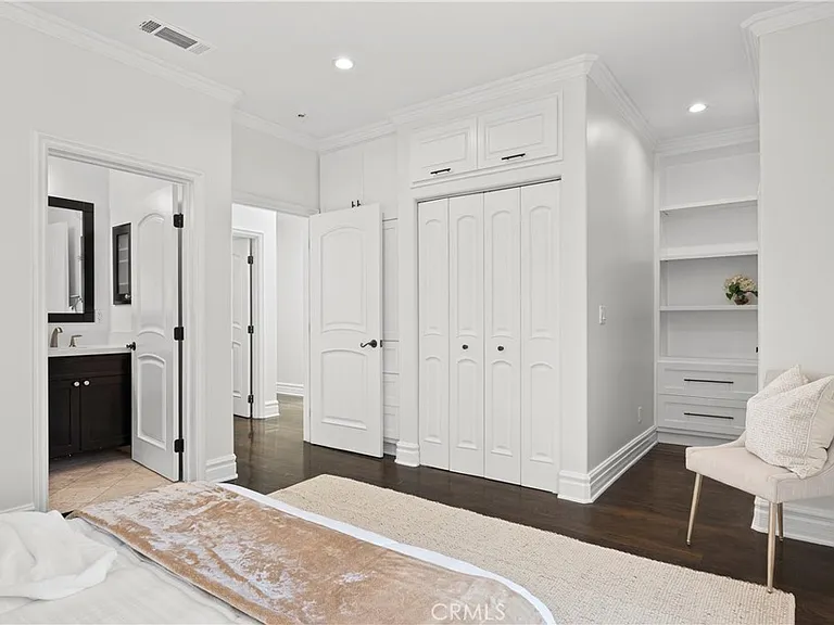 15014 Valleyheart Dr — Photo 27