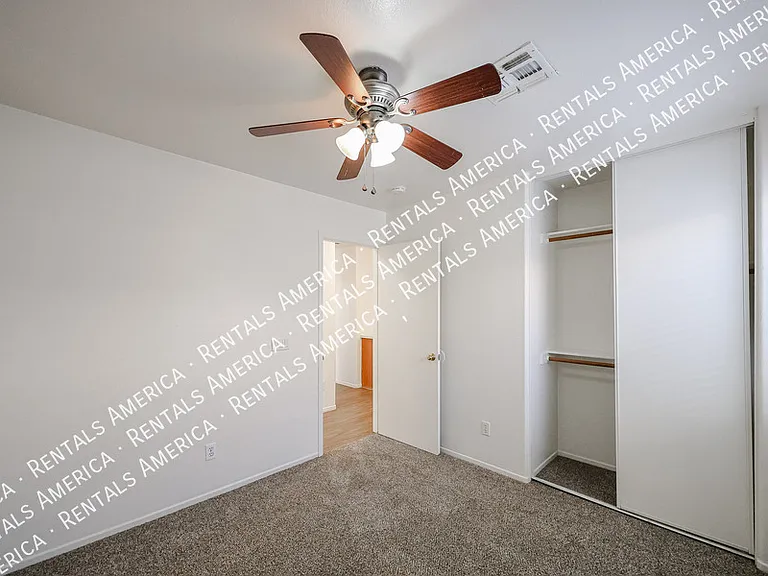16195 W Lincoln St — Photo 18