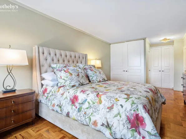 301 East 75th Street image 23 of 30