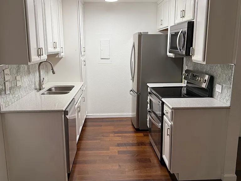 14404 E Colorado Dr #202 — Photo 3