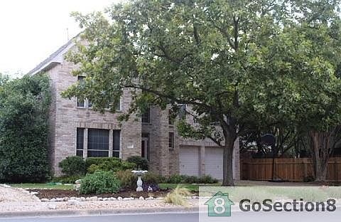 1st image of 1010 Oakwood Blvd