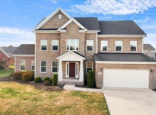 6431 Teeth Of The Dog Dr, Radford, VA 24141