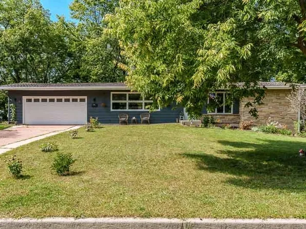 202 N Bridge St, Rockton, IL 61072