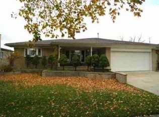11619 Canterbury Dr, Warren, MI