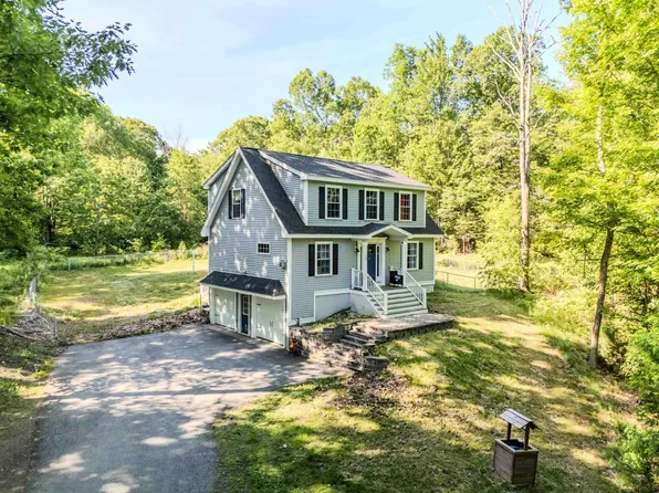 130 Concord Road, Lee, NH 03861