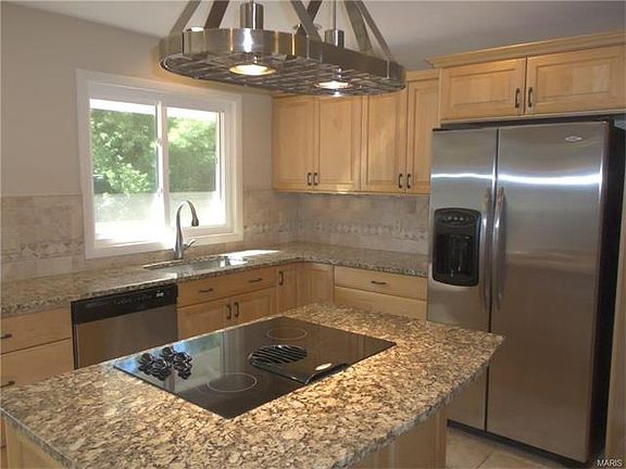 5th image of 15108 Isleview Dr