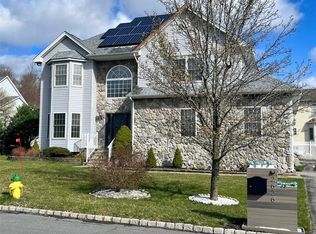 2626 Liberty Rdg, New Windsor, NY 12553