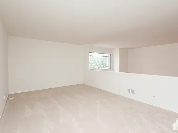1451 N Milwaukee Ave — Photo 11