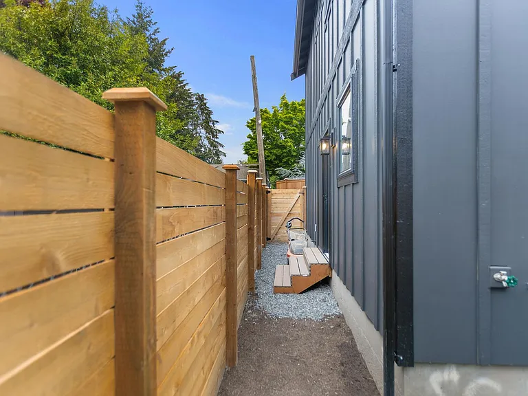 304 NW 45th St — Photo 32