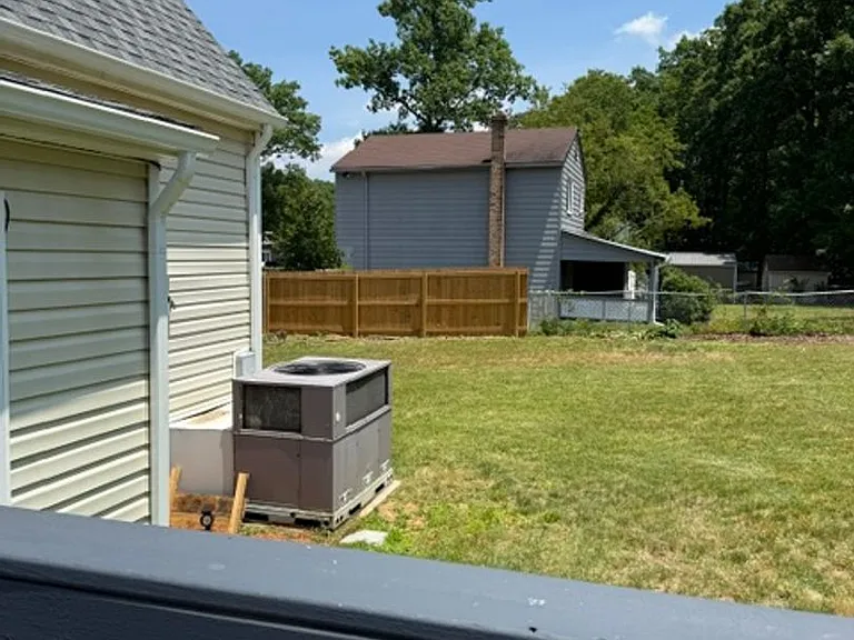 302 Cottonwood Ln — Photo 24