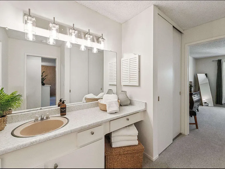 965 Shorepoint Ct #209 — Photo 21
