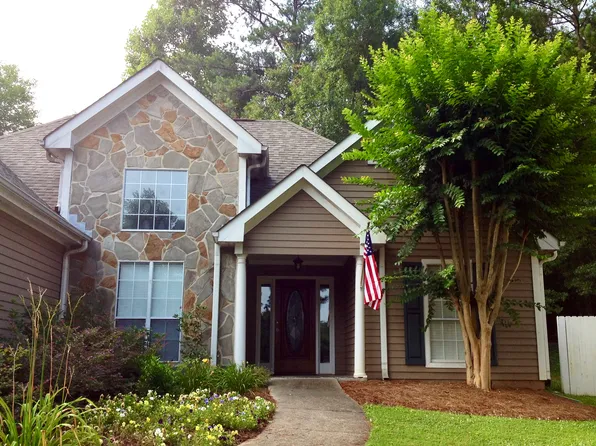 108 Greenpointe Way, Carrollton, GA 30117