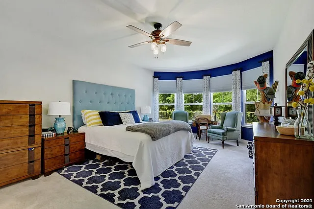 9113 Sunpool — Photo 20