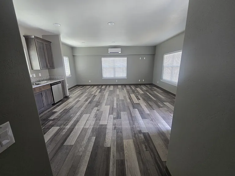 2032 SW Allen Creek Rd #B — Photo 3