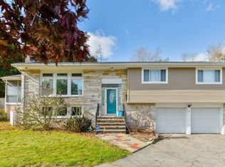 481 Blue Hill Ave, Milton, MA 02186