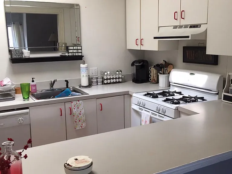 25 E Concord St #4 — Photo 4
