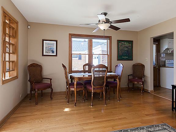 5th image of 5044 Conrad St